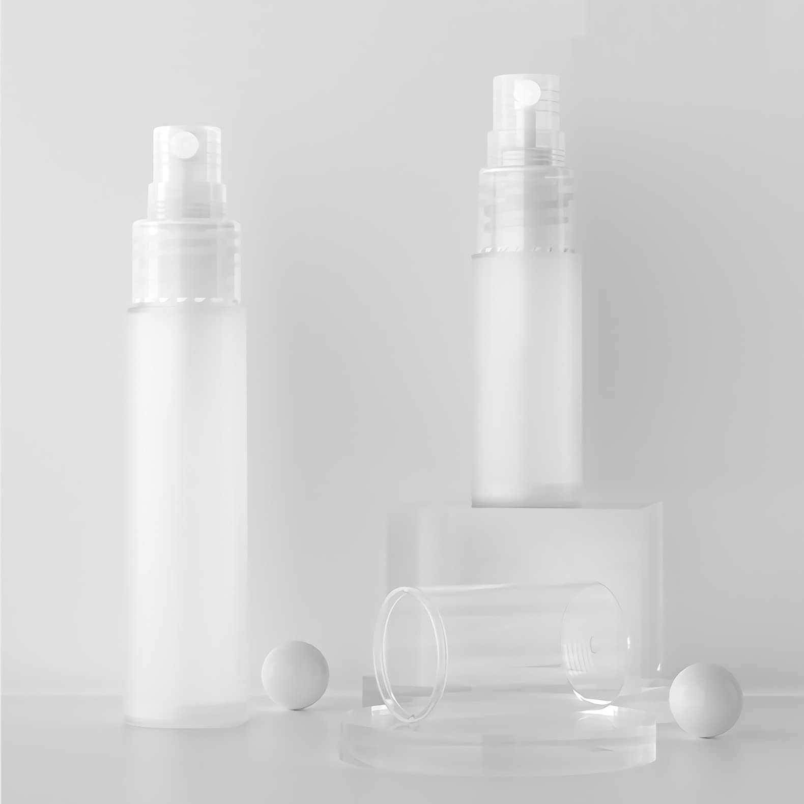 24 pezzis 30ml Flacone spray liquido in plastica, 30 ml Trasparente opaco Bottiglie Spray per Nebulizzazione Fine, Viaggio, Contenitore Cosmetico per Flacone Spray per Profumo