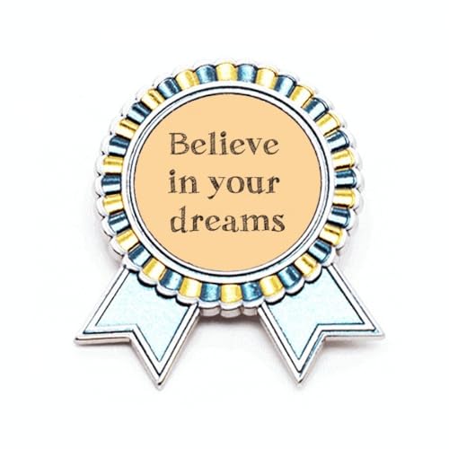 Broche en métal argenté taille M gravée Believe in your dream accessoire élégant