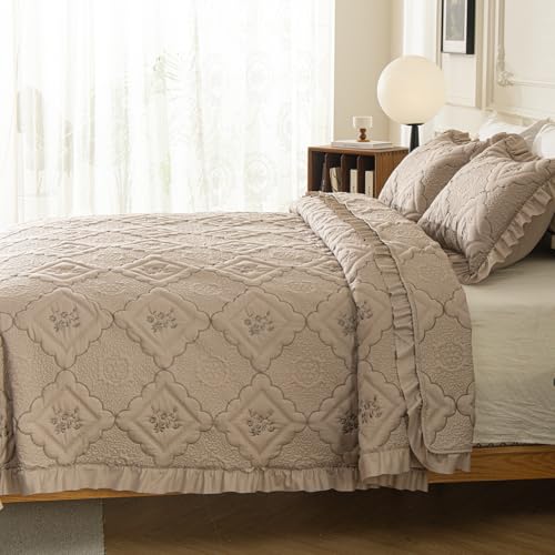 Image of BOV King Size Farmhouse Comforter Set Gray, Vintage Ruffle Quilt Bedding with Pillow Shams, French Country Bedding Set for Cottage Style & Farmhouse Bedrooms, 106x96 Inches