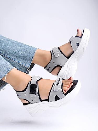 Image of Shoetopia Girls Buckle Sandal