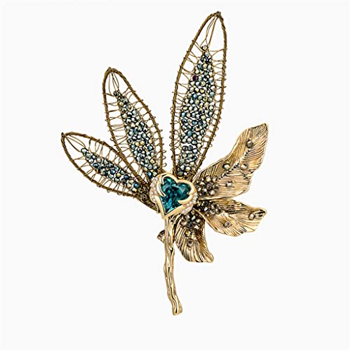 Broche de corsage scintillante pour sublimer un manteau lors d'un mariage