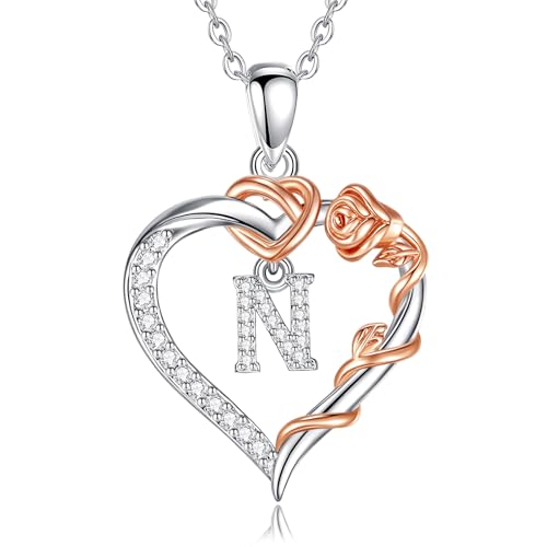 Collier pendentif lettre or rose, le bijou alphabet à porter au quotidien