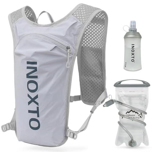 INOXTO Zaino da Corsa 5L - Leggero Zaino Idratazione con Strisce Riflettenti,Rete Traspirante per Outdoor, Maratona, Ciclismo, Alpinismo, Uomoe Donna (Grigio chiaro Borsa d'acqua da 1,5 litri)
