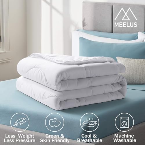 MEELUS Lightweight Comforter Cooling White, All Season Duvet Insert Breathable Queen Size Summer Bedding, Soft Microfiber Cool Down Alternative Quilt with Corner Tabs, 88x88 inch by MEELUS - Used condition - Image 8