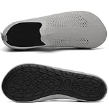 SAGUARO Hausschuhe Damen Herren Pantoffeln Leicht Atmungsaktiv Hüttenschuhe Rutschfest Geschlossene Sockenschuhe Home Flache Slippers, Grau 42/43EU