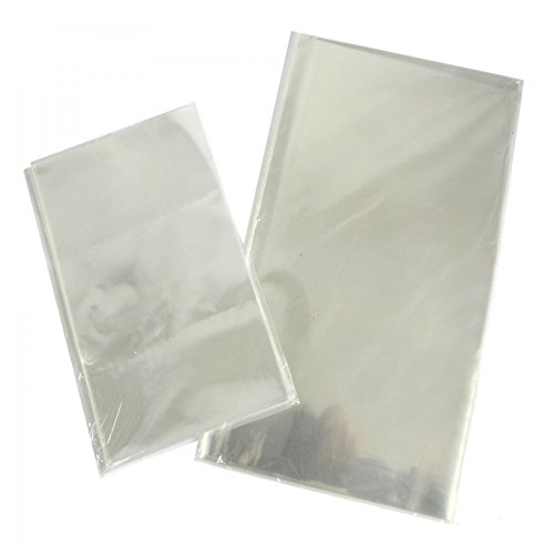 I sacchetti in Cellophane sono caratterizzati da un'estrema praticità ma anche da l'idea di pulizia e ordine, data appunto dalla loro trasparenza totale. Oltre ad essere comodi, inoltre, sono anche parecchio versatili per essere decorati nei modi più svariati, tanto che con l'aggiunta di Nastri, anche nella loro semplicità possono diventare raffinati.