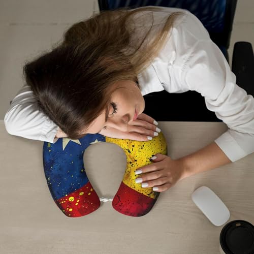 Almohada de viaje de espuma con funda negra miniatura 7