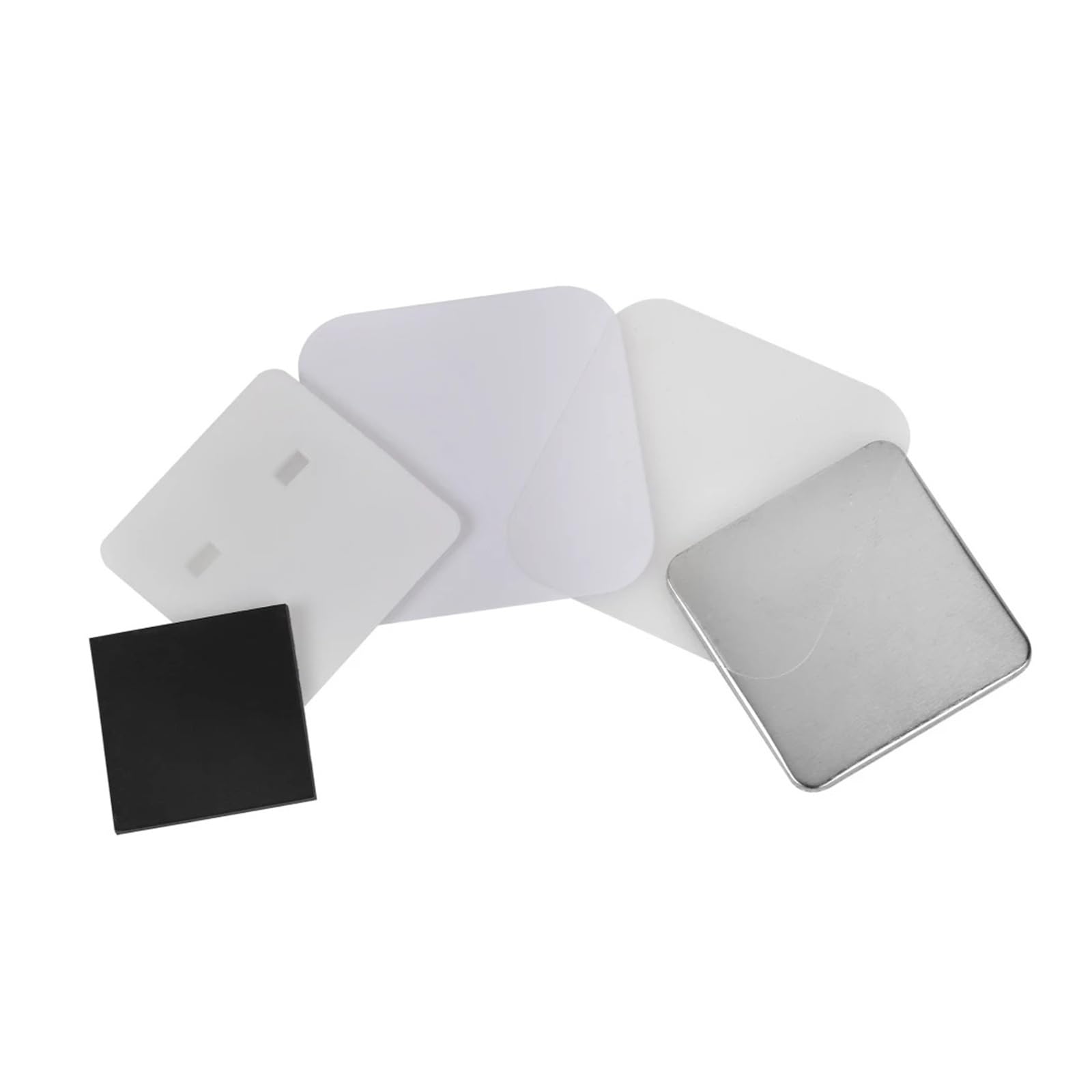 Materiały na kwadratowe metalowe przypinki o wymiarach 50 * 50 mm do samodzielnego wykonania magnetycznych magnesów lodówkę. Części maszyn produkcji przypinek Różnego przeznaczenia