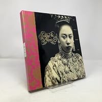 Gilding the Phoenix: The Straits Chinese and Their Jewellery 9971917386 Book Cover