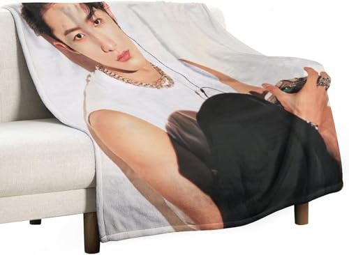 Snow-man 目黒蓮 ラウール 岩本照 深澤辰哉 佐久間大介 向井康二 阿部亮平 渡辺翔太 宮館涼太 エアコンブランケット お昼寝ブランケット フランネル 毛玉防止 通気性 耐久性 芸能人応援 おしゃれ かわいい 男前 肌に優しい 四季通用60x50i