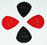 Inhalt: 2x Plektrum 1,38mm (rot) - 2x Plektrum 1,38mm (schwarz)