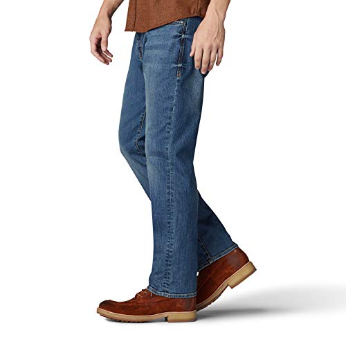 Image of Lee Men's Straight Fit Cotton Jeans