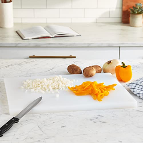Winco Heavy-Duty Plastic Cutting Board, 15\" x 20\" x 1\", White