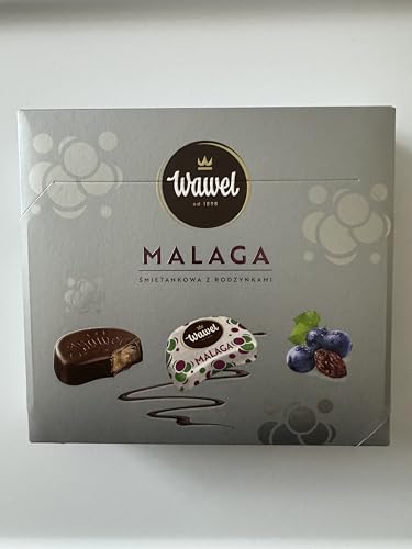 Wawel Malaga Smietankowa z Rodzynkami Premium Chocolate Covered Cream Fudge with Raisins 330g/11.64oz Box