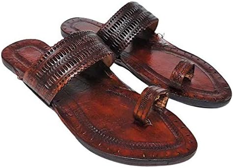 GenericWomen's Kolhapuri Chappals | WK57