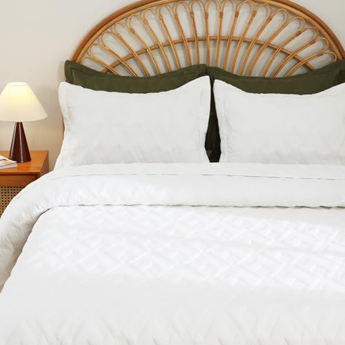 Image of EVENHUG Quilt Set King Size Soft Lightweight Bedspreads with 2 Pillow Shams Reversible Bedding Coverlets for All Seasons 3 Piece (106 inchx96 inch)