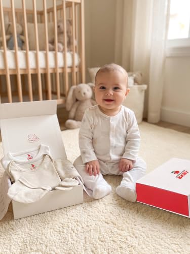 Image of 6 Pcs Clothing Gift Set with Box, 100% Cotton Soft & Breathable 6-Piece Layette Set with Bodysuit, Romper, Bib, Cap, Mittens & Swaddle, 0-12 Months, All-Season Wear