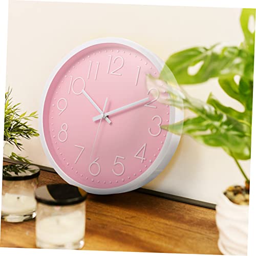 Horloge murale pour chambre d'enfant créant un cocon de douceur
