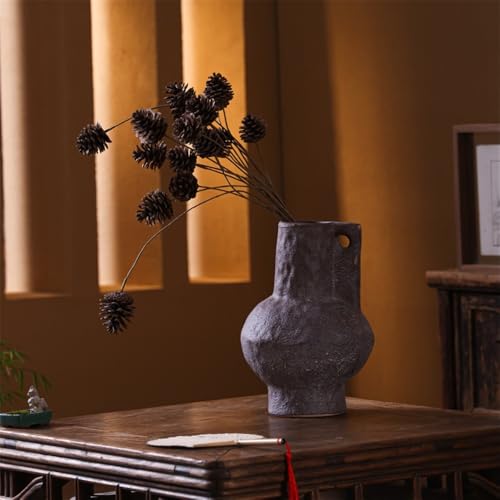 Vase à fleurs en céramique irrégulière au design architectural
