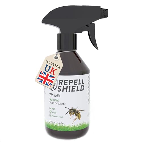 RepellShield Wasp Repellent Spray - Natural Geraniol Oil, Pet-Safe, Non-Toxic, High Efficiency Pest Control for Homes, Lemon Scented, Versatile Indoors & Outdoors - Eco-Friendly Eradication, 250ml