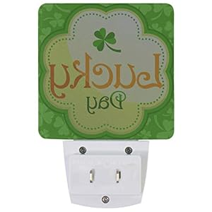 Pfrewn St Patricks Day Good Luck Night Light Set of 2 Shamrock Plug in LED Nightlights Auto Dusk to Dawn Sensor Lamp for Bedroom Bathroom Kitchen Hallway Stairs Decorative
