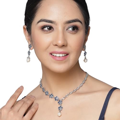Flower Shape Diamond Necklace Set
