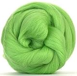 4 oz Paradise Fibers 64 Count Dyed Merino Top Spinning Fiber (Leaf Green)