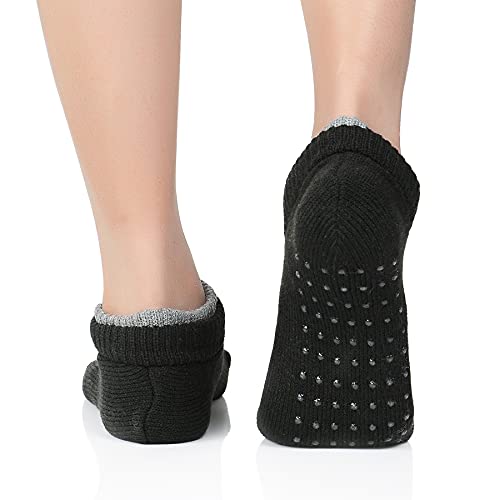 Zando Adult Soft Slipper Socks for Women Christmas Knit Fuzzy Ankle Socks with Grips Fleece Slipper Socks with Gripper2