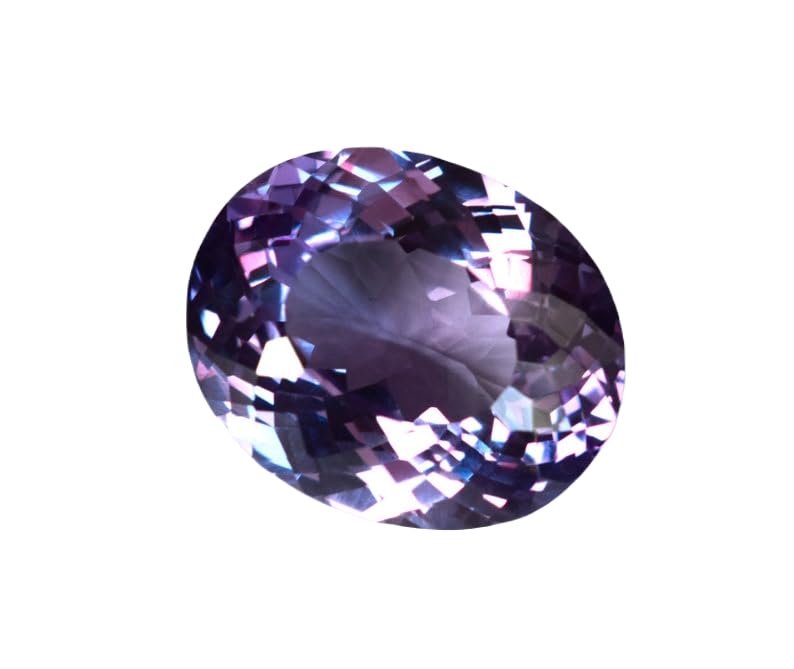 Alexandrite naturelle à facettes pour sublimer un collier artisanal
