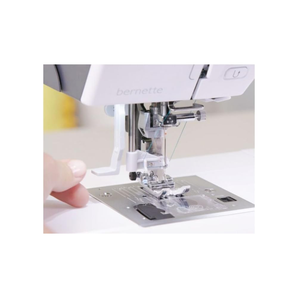 Bernette B79 Computer Näh- und Stickmaschine inkl. 2 Sticksoftware Modulen | für optimale Näh- und Stickergebnisse und hohem Nähkomfort