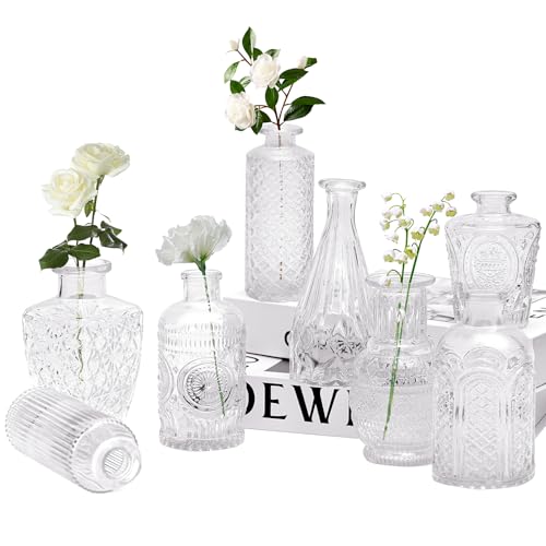 Fuyuleyo Small Glass Bud Vases Set of 8, Small Vases for Table Decoration, Mini Clear Glass Bud Vases Vintage Flower Vases for Wedding Table Ceterpiece Home Decor