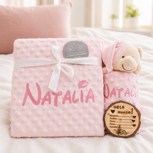 Miniatura 14 de Various - Manta De Bebe Personalizado Con Su Nombre Bordado, Cochecito O Capazo. Manta Doudou Set De Regalo Para Recién Nacido