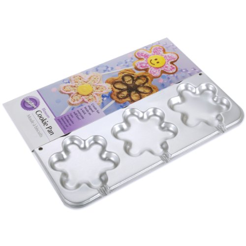 Creative Publishing International-Sew Dolled Up