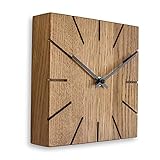 Maße: 17 x 17 cm, Tiefe: 4 cm. Perfekte Größe für variablen Einsatz als Wanduhr oder Tischuhr.
