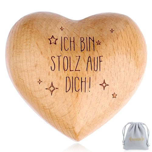 QINJIEJIE Piedra de madera con forma de corazón, pequeños regalos Mutmacher HolzHerz - Ich Bin stolz auf Dich! - Frau Glücksbringer Mutmacher Kinder Aufmunterung Geschenke