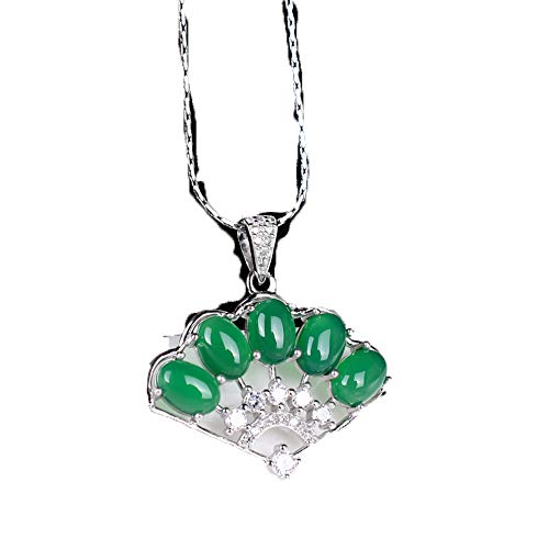 Pendentif éventail en Jade Hetian et collier vert épinards pour vos soirées