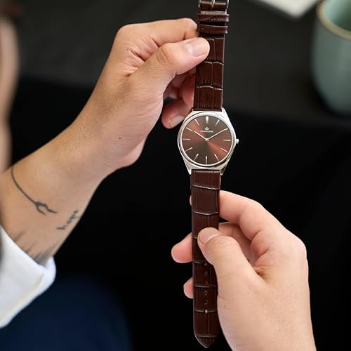 Image of Franklord Ultra-Slim Men's 5 mm Swiss Movement Dress Watch - 40 mm Case, Sapphire Crystal, 316L Stainless Steel with Leather Strap