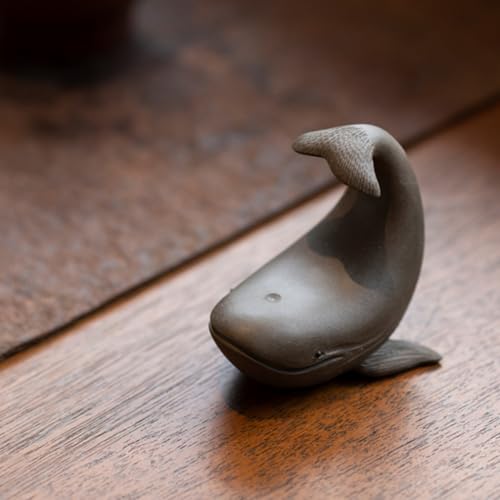 Hormsdar Hand-Made Spray Water Whale Tea Pet Funny Cute Purple Clay Statue Kung Fu Tea Tray Decor Lover's Gift Home Office Desk Feng Shui Ornament (A)