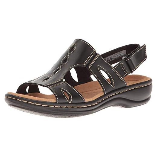 Clarks Women's Leisa Lakelyn Flat Sandal