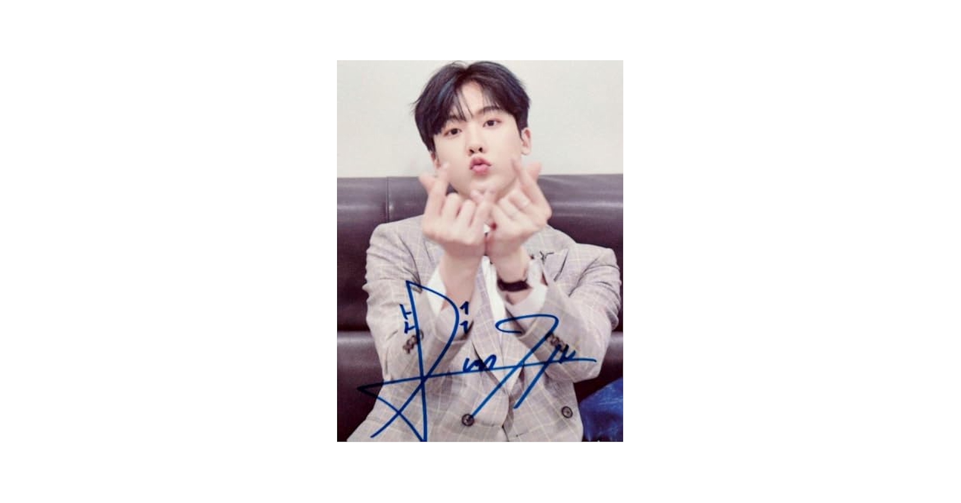 ASTRO ユンサナ サインポラ 51Zm7fkzifL._UF350,350_QL50_.jpg