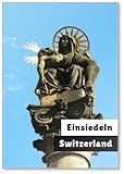 Cothe Säule mit der Statue der Jungfrau Maria von Einsiedeln ist auf einem quadratischen Sockel platziert und zusammen mit der nahe gelegenen Statue des Heiligen Wenzels wird durch den Charakter des