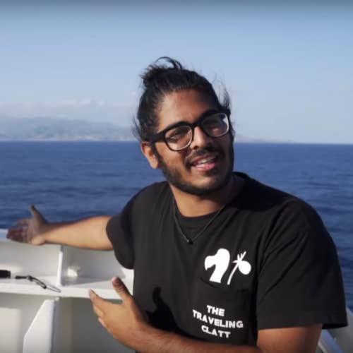 Travel YouTuber: Tal Oran- The Traveling Clatt