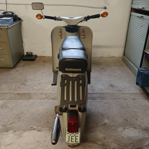 Gepäckträger Custom Traveller für Simson Schwalbe KR51/1, KR51/2 & Star – mit Helmhaken, tiefschwarz pulverbeschichtet, robuster Stahl, einfache Montage