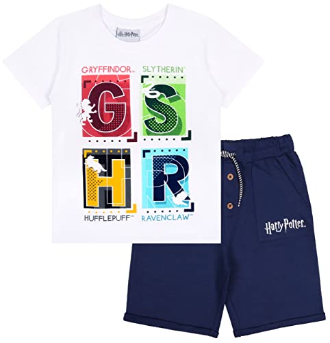 Short bleu marine et t-shirt blanc 12 ans : fini les vêtements serrés