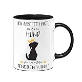Tassenbrennerei Original - Tasse mit Spruch: Ich arbeite hart damit mein Hund sein Luxusleben geniessen kann - Kaffeetasse lustig Geschenk für Hundebesitzer (Schwarz)
