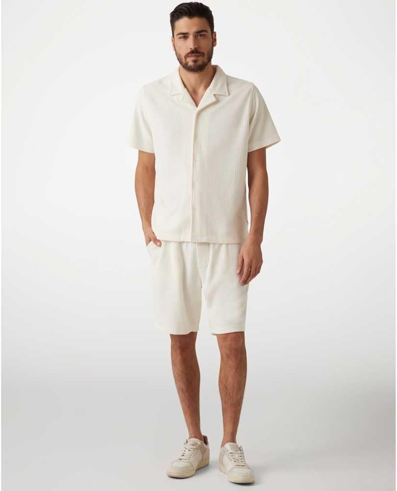GUESS Men's Baron Textured Knit Shorts - Image 3