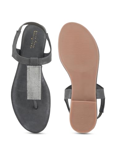 Image of Discover Comfortable Low Heel Flat Sandals for Summer: Perfect Footwear for Day-to-Night Outfits and Relaxing Days