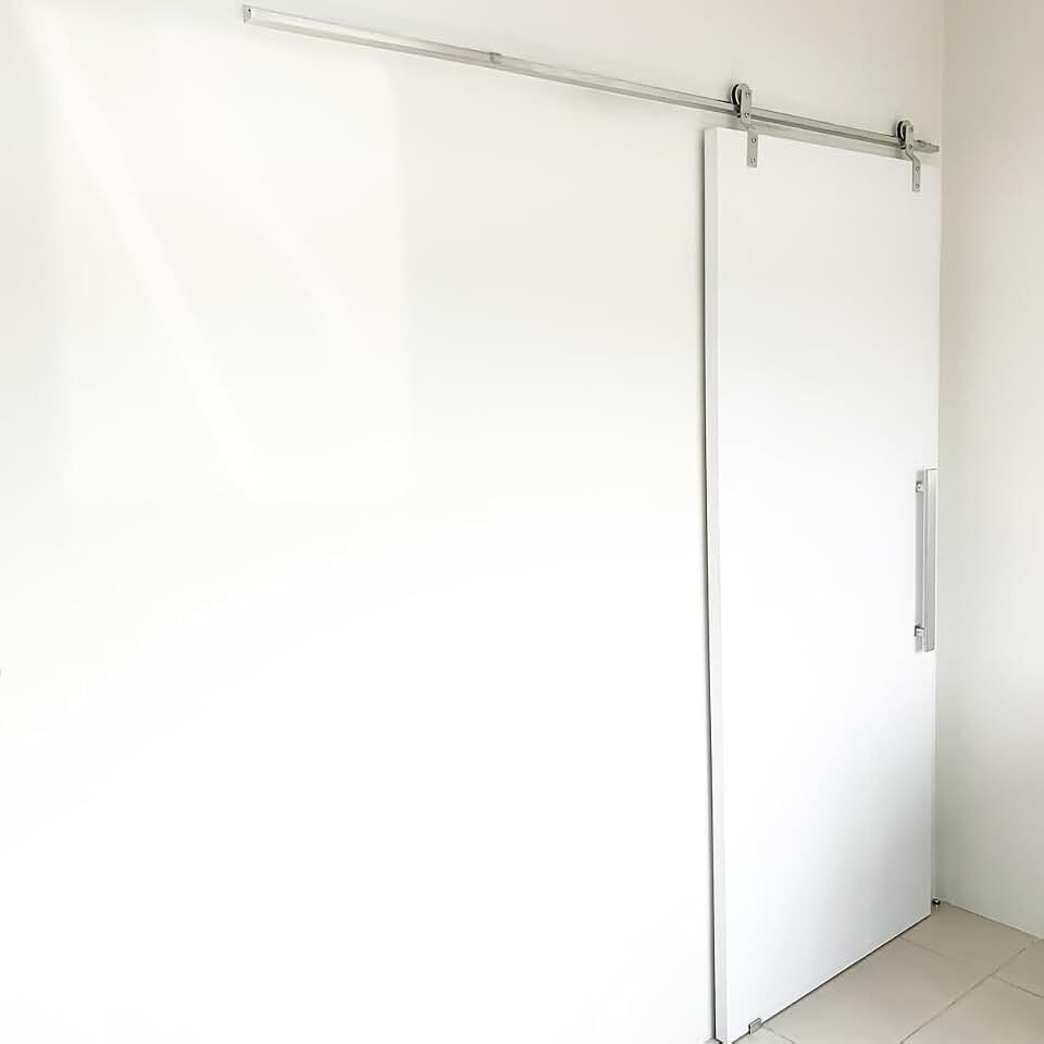 Porta Branca 80cm+ Kit De Correr 1,5m+ Puxador Flat Escovado