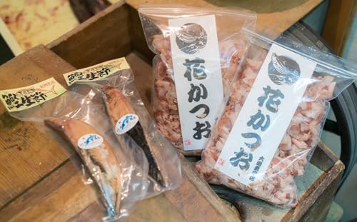削りたて花かつお(けずりぶし)&かつお生節セット[お試し商品] 小分け 小分 鰹節 節 かつお節 かつおぶし 生節 なまり節 鰹 カツオ 無添加 薫製 スモーク お酒 おつまみ つまみ ご飯 おにぎり サラダ アレンジ トッピング タンパク質 プロテインバー スモーク アスリートフード 老舗 三重県 尾