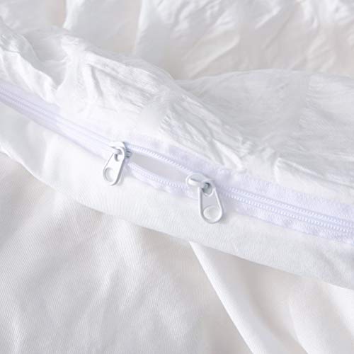 The 7 Best Duvet Covers for Airbnb and Vacation Rentals (2022)